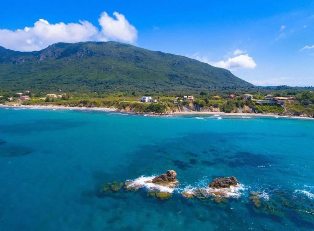 Tetraktys Estate Beachside Υδωρ Ágios Matthaíos Eksteriør billede