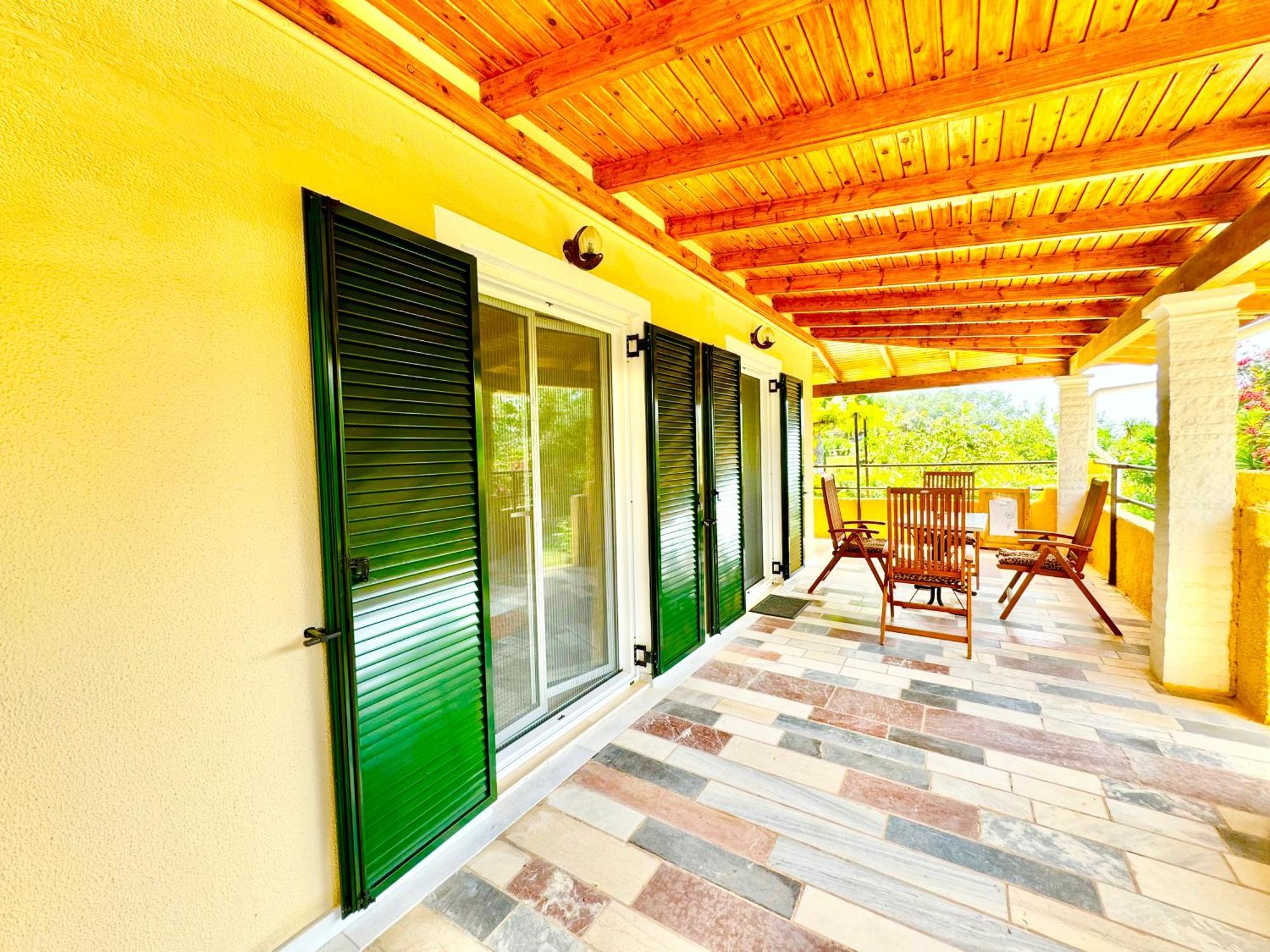 Tetraktys Estate Beachside Υδωρ Ágios Matthaíos Eksteriør billede