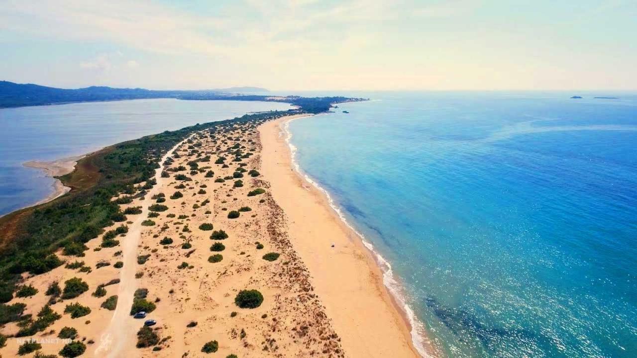 Tetraktys Estate Beachside Υδωρ Ágios Matthaíos Eksteriør billede
